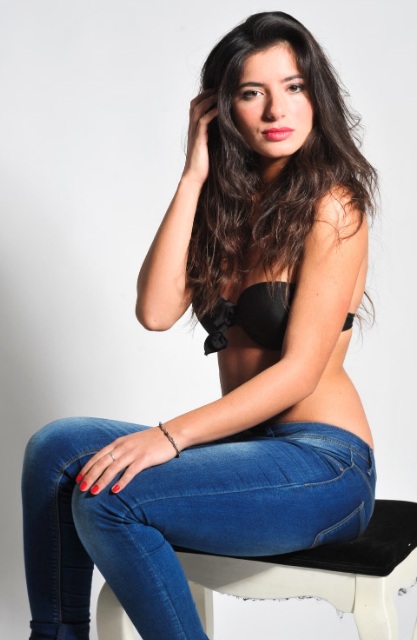 Selin, 25 yaş yetişkin sohbet profili